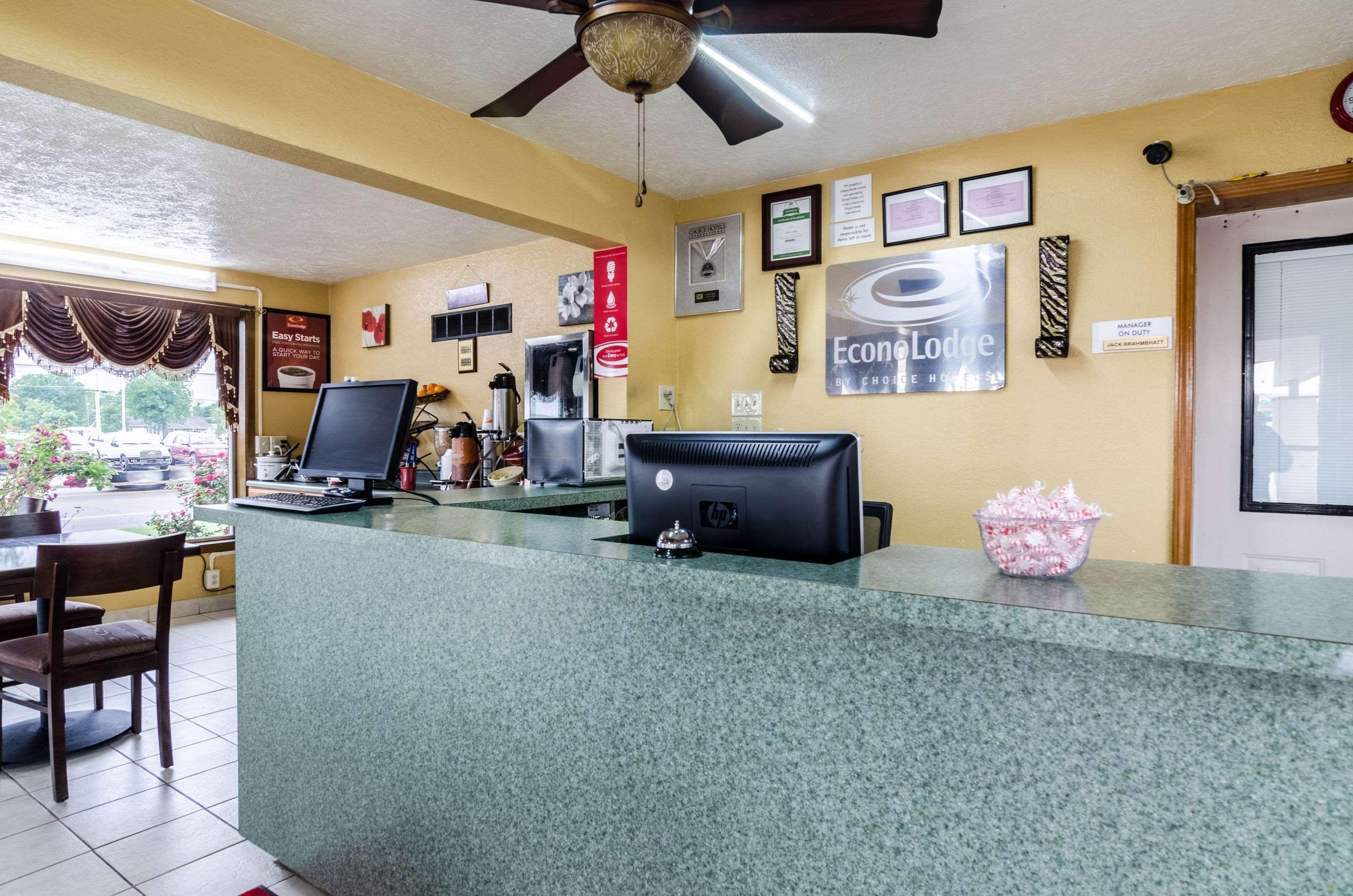 Econo Lodge Winfield Екстер'єр фото